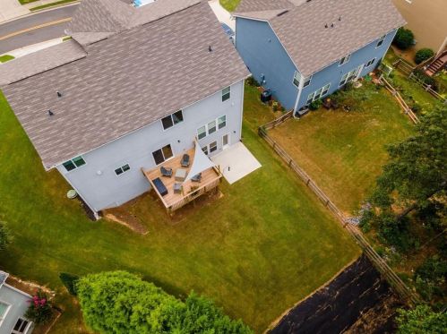 105 Greenbrier Way, Holly Springs GA  30114-5743 exterior