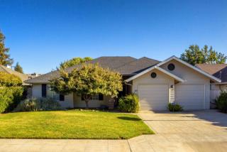 1207 Muncie Ave, Fresno, CA 93720-2227