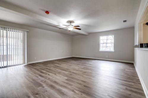 1612 Warren Ln, Fort Worth TX  76112-3430 exterior