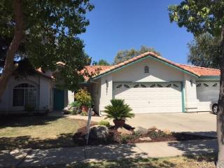 3841 Quail Ave, Merced, CA 95340-8426