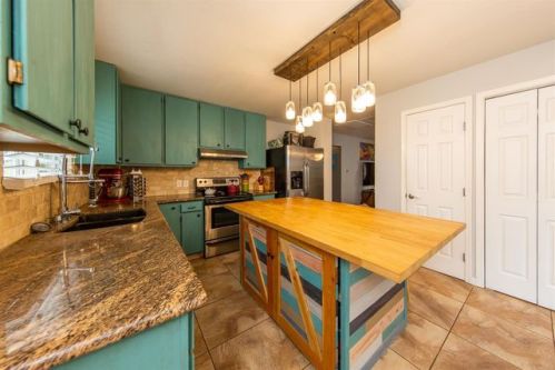 24805 Park Ln, Cape Horn, CA 95713-9104
