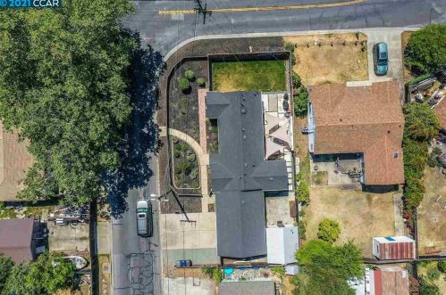 2704 Birch Ave, Concord CA  94520-1716 exterior