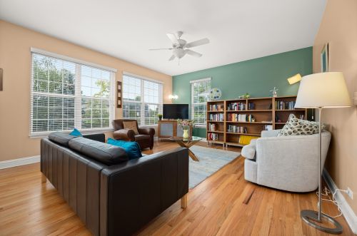 1826 Luther Lowell Ln, Sycamore IL  60178-8751 exterior