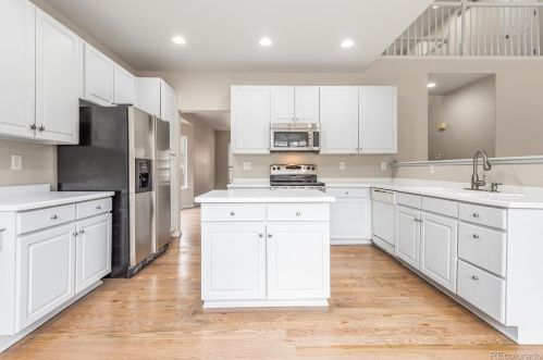 18619 Ida Ave, Aurora, CO 80015-5117