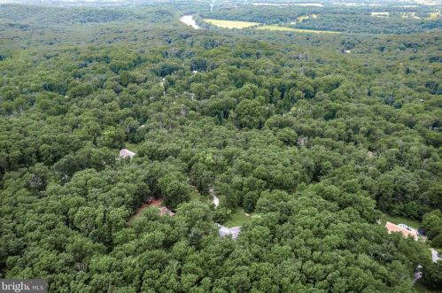 336 Windsong Rd, Harpers Ferry WV  25425-5485 exterior