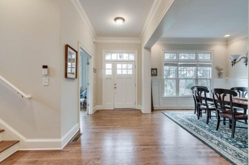 1870 Akin Dr, Atlanta, GA 30345-3950