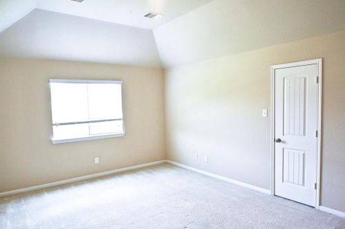 9099 Red Stag Ln, Conroe TX  exterior