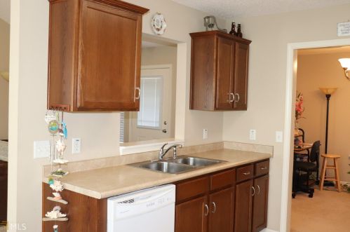 115 Brookfield Dr, Pineora, GA 31312-5815