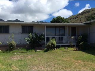 6084 Naleialoha Pl, Honolulu, HI 96821-2242