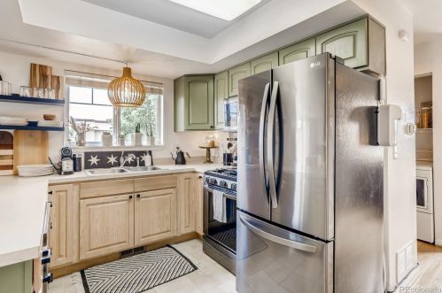 773 Locust St, Denver CO 80207-3942 exterior