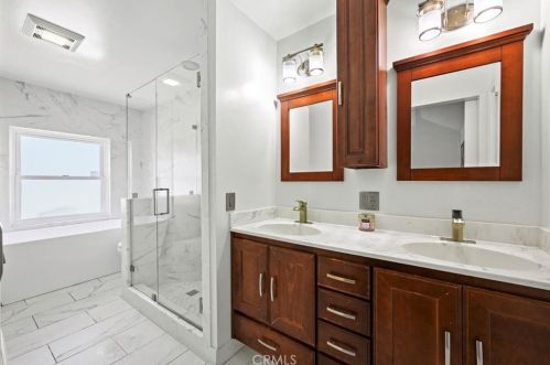 48 Carver, Irvine CA  92620-3319 exterior