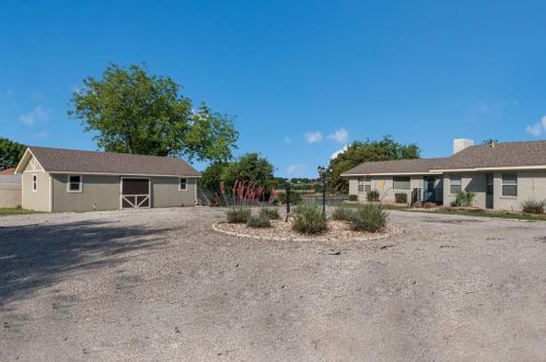 143 County Road 1734, Clifton, TX 76634-4063