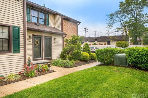 30 Prospect St, Metuchen, NJ 08840-2289