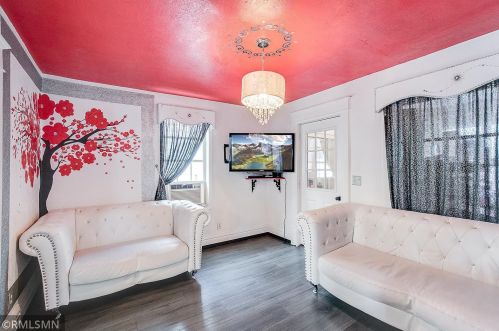 541 Gotzian St, Saint Paul MN  55106-5333 exterior