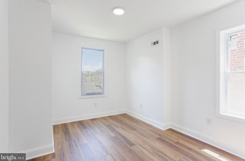 1149 61 St, Philadelphia PA 19142-3402 exterior