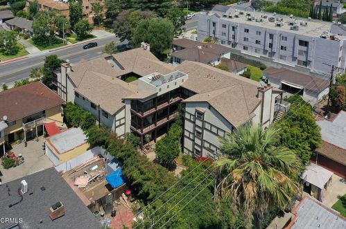 2606 Canada Blvd, Glendale CA  91208-2070 exterior