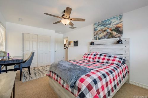 922 Willow Dr, Denver CO  80603-7761 exterior