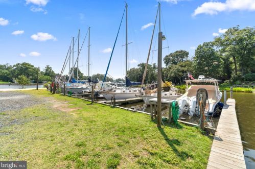 26 Sunset Dr, Severna Park MD 21146-3230 exterior