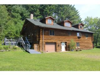 25 Pantaleon Rd, Sunderland VT  05250-9599 exterior