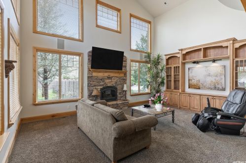 497 Rnch Dr, Alpine UT exterior