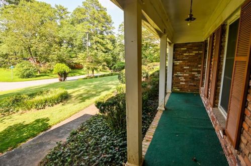 3446 Hazelwood Dr, Atlanta GA  30345-2145 exterior