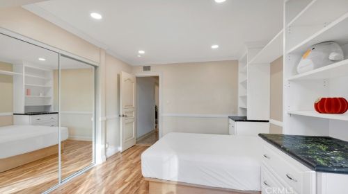 10915 El Coco Cir, Santa Ana CA  92708-5316 exterior