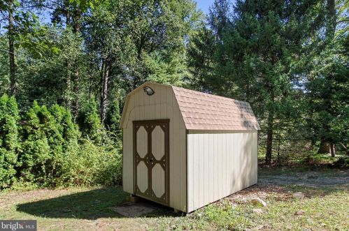 1148 Moulstown Rd, Hanover PA 17331-6853 exterior