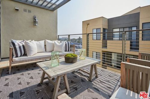 1544 7th St, Santa Monica CA  90401-3403 exterior