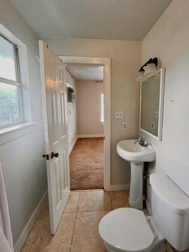 1335 Lake St, Fort Worth TX  76104-4334 exterior