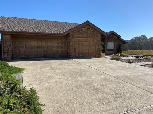 242 Butte Dr, San Luis Obispo, CA 93402-2304