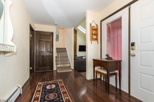 16 Lynn Dr, Andover, NJ 07821-3503