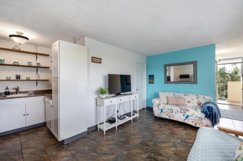 2609 Ala Wai Blvd, Honolulu, HI 96815-3964