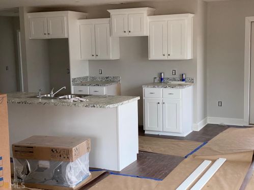 7038 White Pine Ave, Statesboro, GA 30458-9222