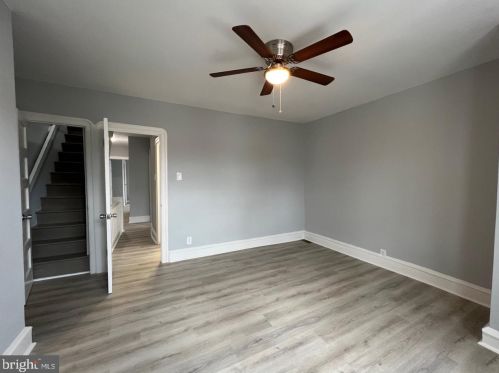 551 Gilham St, Philadelphia PA  19111-5230 exterior