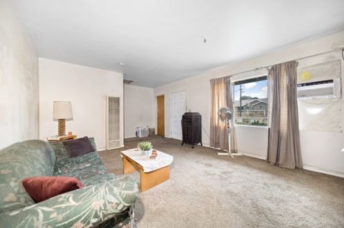 4706 Hedrick Ave, Riverside CA  92505-1403 exterior