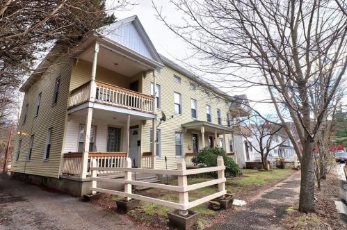 85 Railroad Ave, Beacon Falls, CT 06403-1023