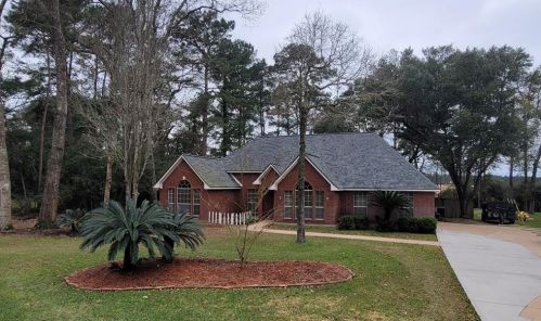 1800 Carriage Run, Conroe TX  77384-3314 exterior