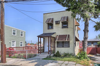725 Marion St, Lancaster PA  17602-3116 exterior