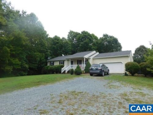 641 Dobby Creek Rd, Scottsville, VA 24590-3026