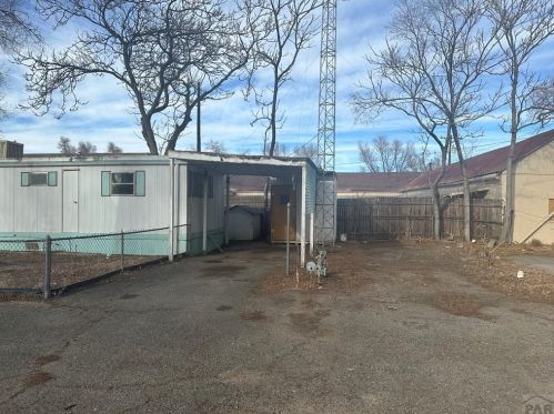 2626 Lake Ave, Pueblo CO  81004-3827 exterior
