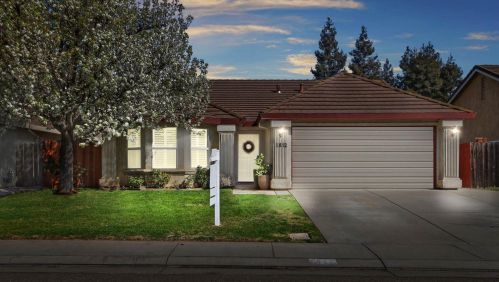 1812 Blackbird Pl, Lodi, CA 95240-8861