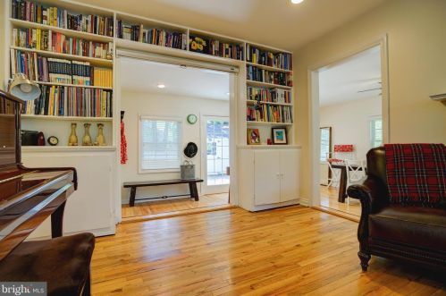 151 Cedar Ln, Princeton NJ  08540-5349 exterior