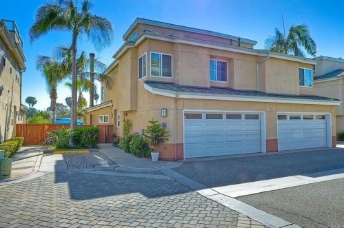 555 Eaton St, Oceanside, CA 92054-6583