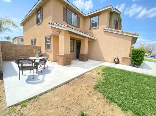 19899 San Luis Rey Ln, Riverside, CA 92508-6495