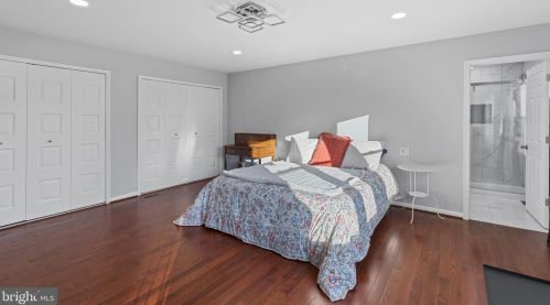 5002 Ten Mills Rd, Columbia MD  21044-1539 exterior