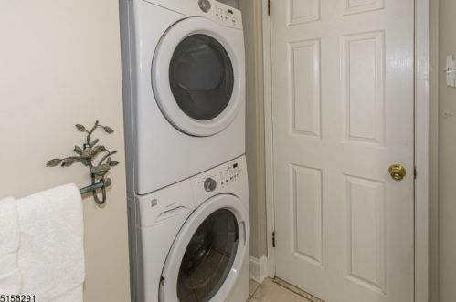 7 Osprey, Hackettstown NJ  07840-2726 exterior