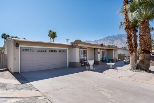 2735 San Angelo Rd, Palm Springs, CA 92262-3803