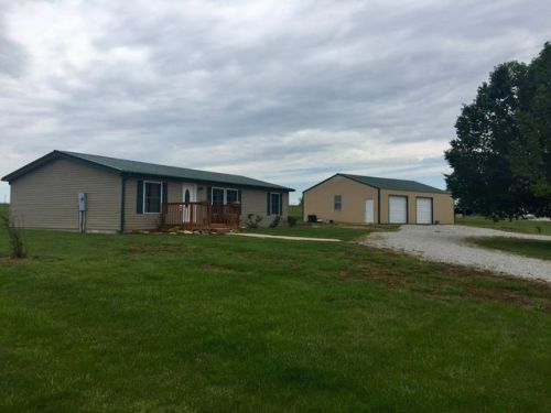 335 Mill St, Lupus, MO 65046-1001