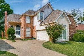 1421 Carver Ln, Irving TX  75061-3908 exterior