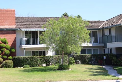 22902 Nadine Cir, Torrance CA 90505-8879 exterior